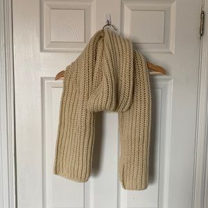 Handmade scarf - fisherman’s rib pattern - cream/tan